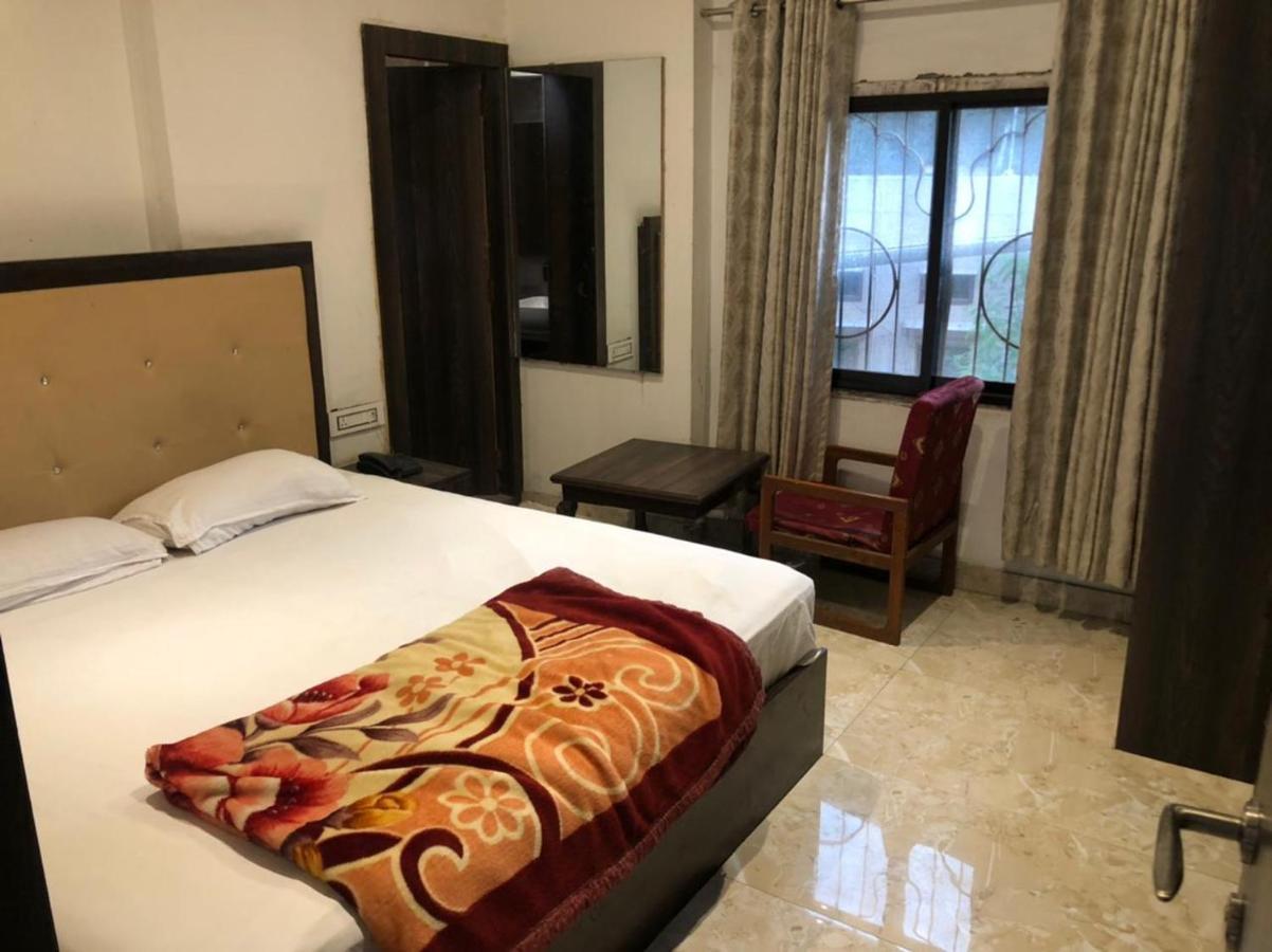 Hotel Rani Palace Udaipur Exterior foto