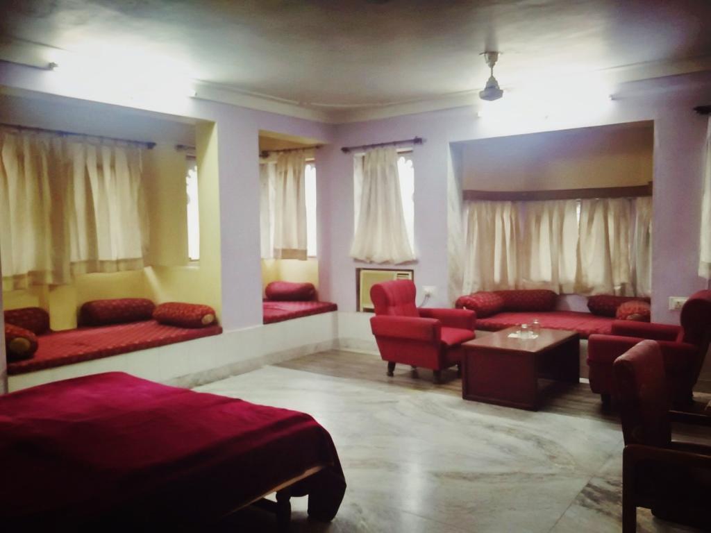 Hotel Rani Palace Udaipur Exterior foto