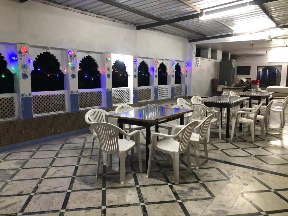 Hotel Rani Palace Udaipur Exterior foto