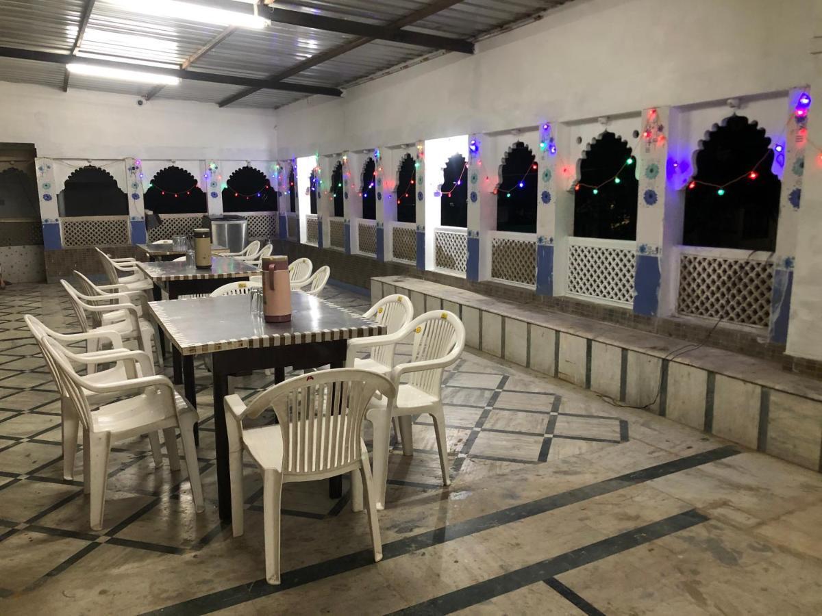 Hotel Rani Palace Udaipur Exterior foto